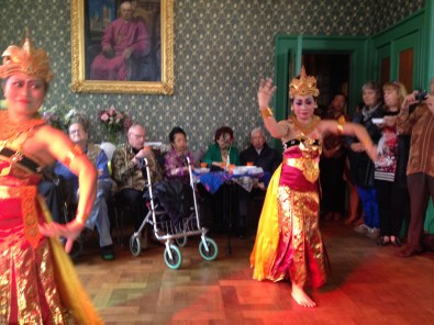 Balinese dans tijdens de bijeenkomst van de Indonesische Gemeenschap