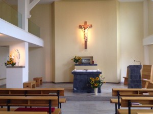 de - eveneens vernieuwde - kapel van de Foyer de Charité in Thorn