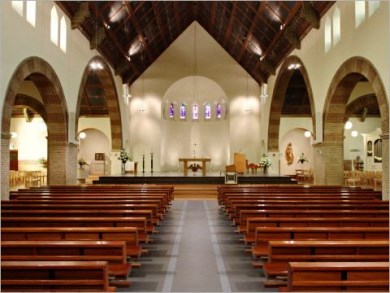 interieur van de St. Willibrorduskerk (foto op de website van de parochie)