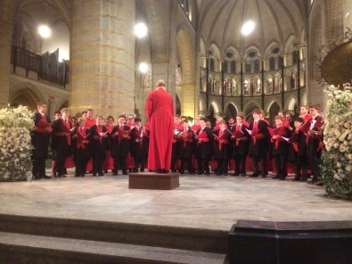 Sanne Nieuwenhuijsen voor het Saint John's choir (1) en de Bavo in nieuwe luister (2)
