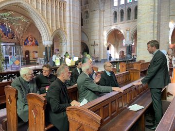 Bisschop en kapittel van Gent vieren Hoogmis in de Bavo-Kathedraal