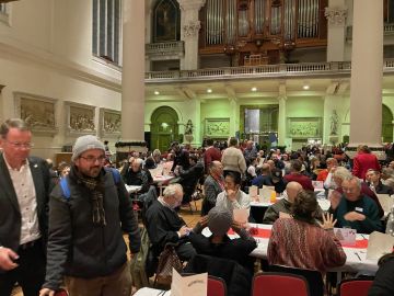 Sant'Egidio Amsterdam viert Kerst met vrienden van de straat