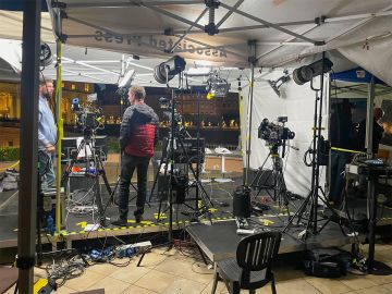 Beeld van de tijdelijke studio van Associated Press