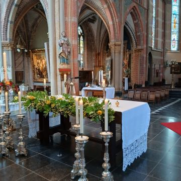 Viering heilig Vormsel in Alkmaar