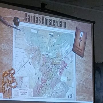 Caritas hoort thuis in het hart van de Kerk