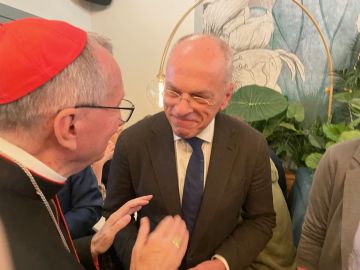 Met 1e kamervooorzitter prof. J.A. Bruijn Met 1e kamervooorzitter prof. J.A. Bruijn